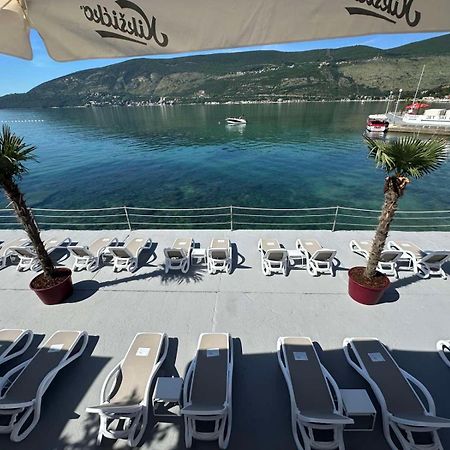 Apartments Sun House Herceg Novi Eksteriør billede