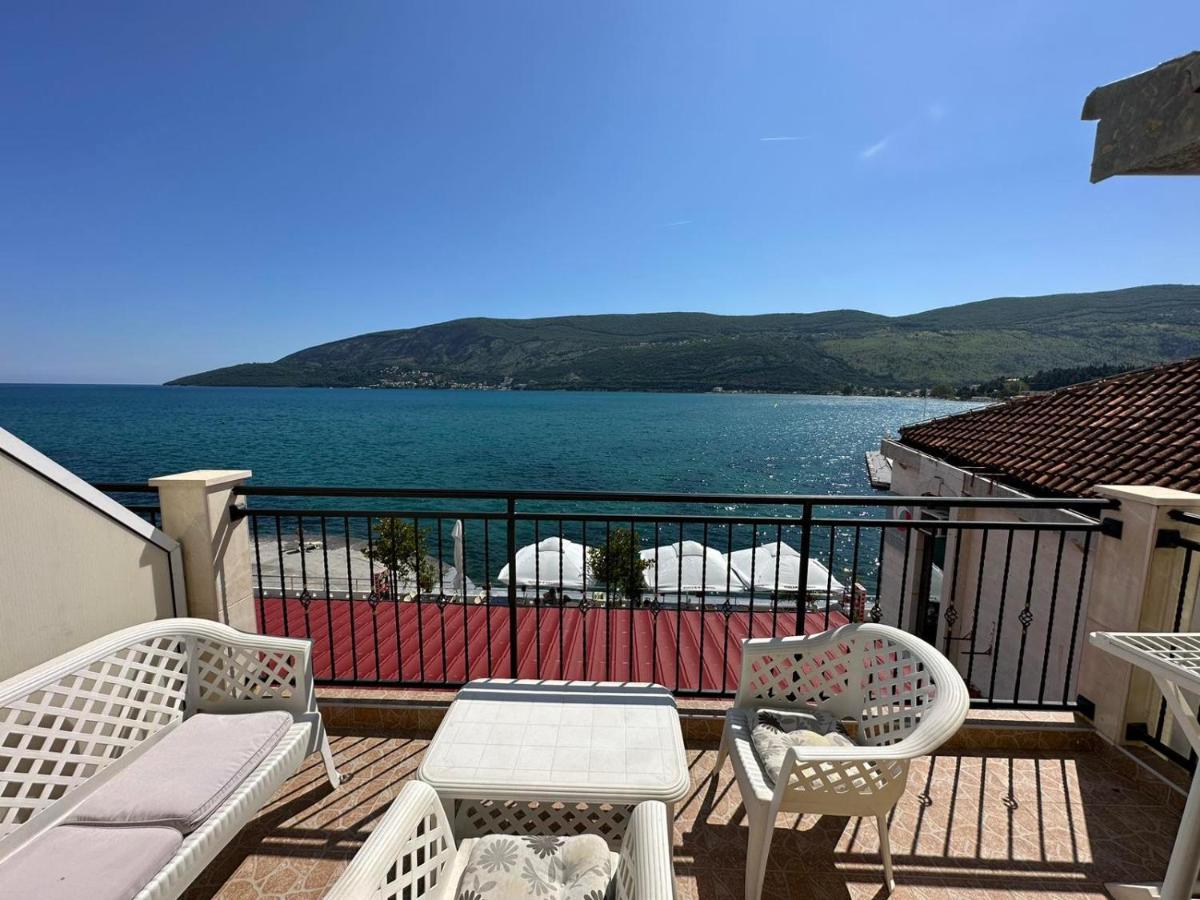 Apartments Sun House Herceg Novi Eksteriør billede