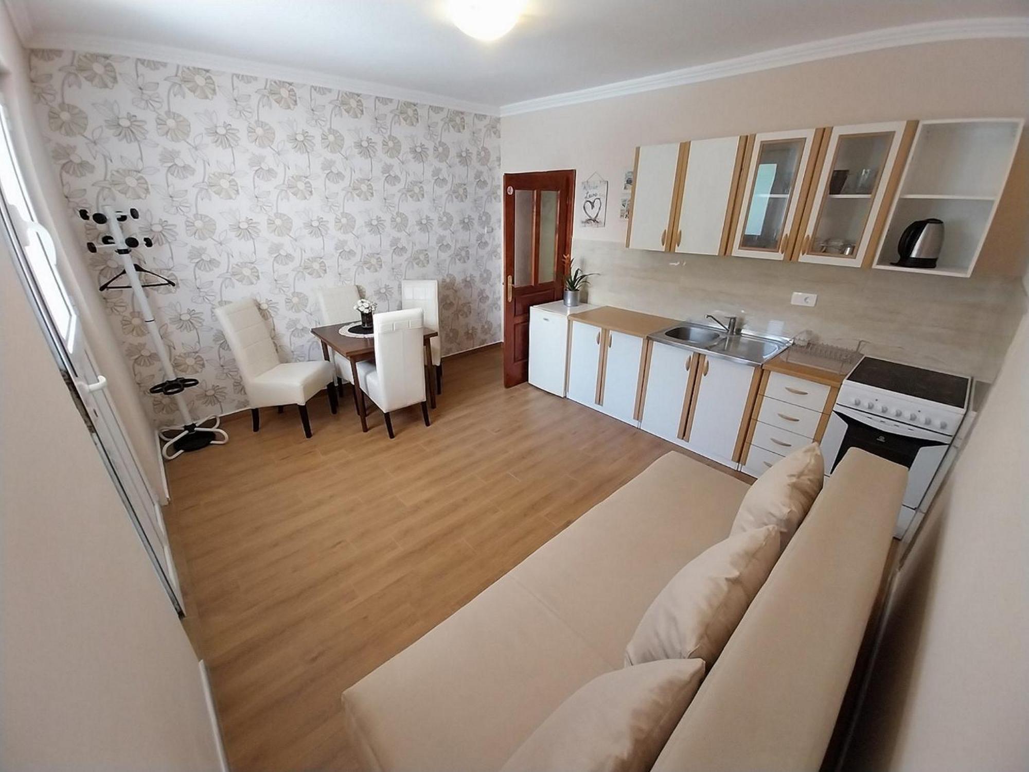 Apartments Sun House Herceg Novi Eksteriør billede