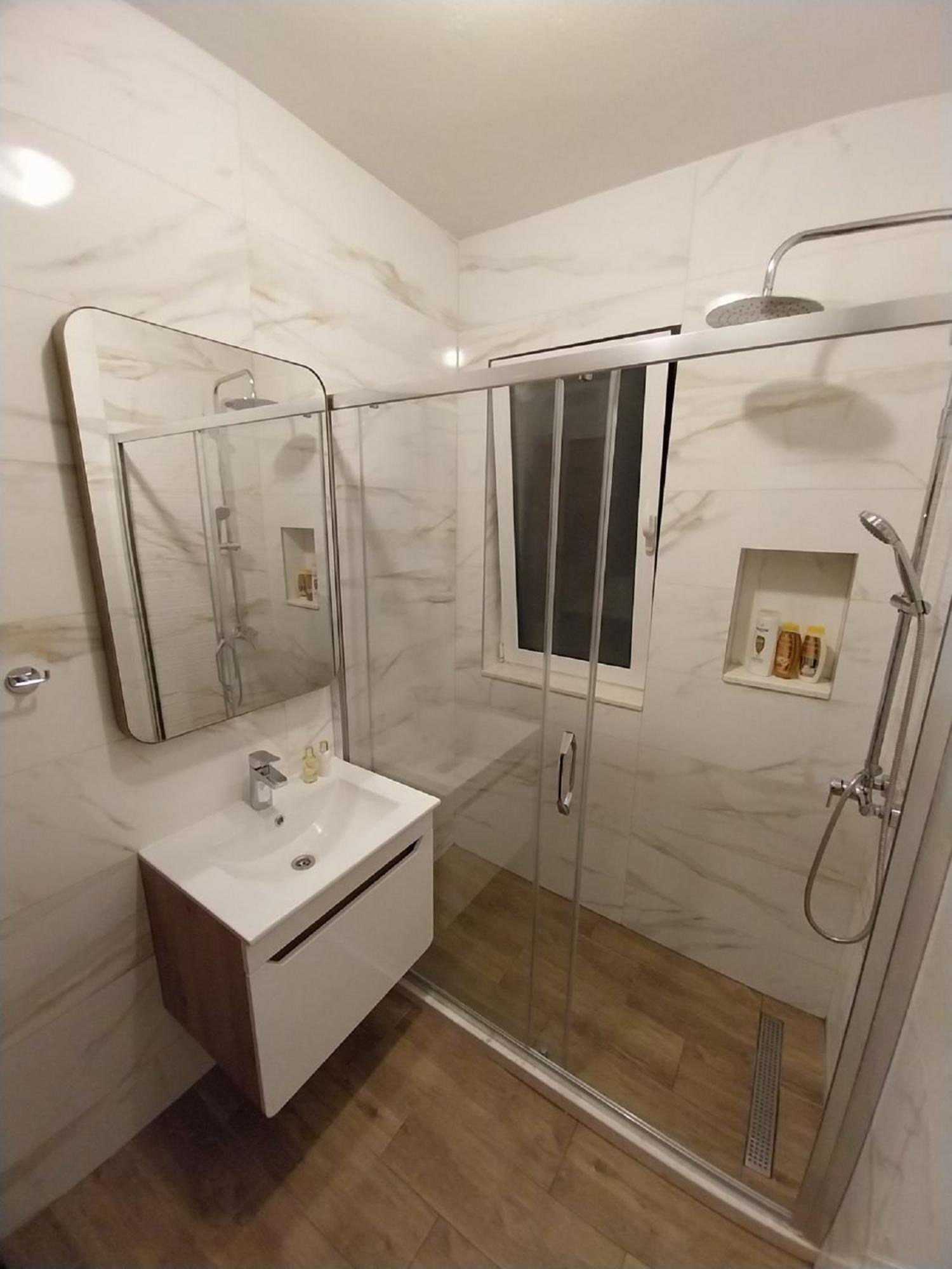 Apartments Sun House Herceg Novi Eksteriør billede