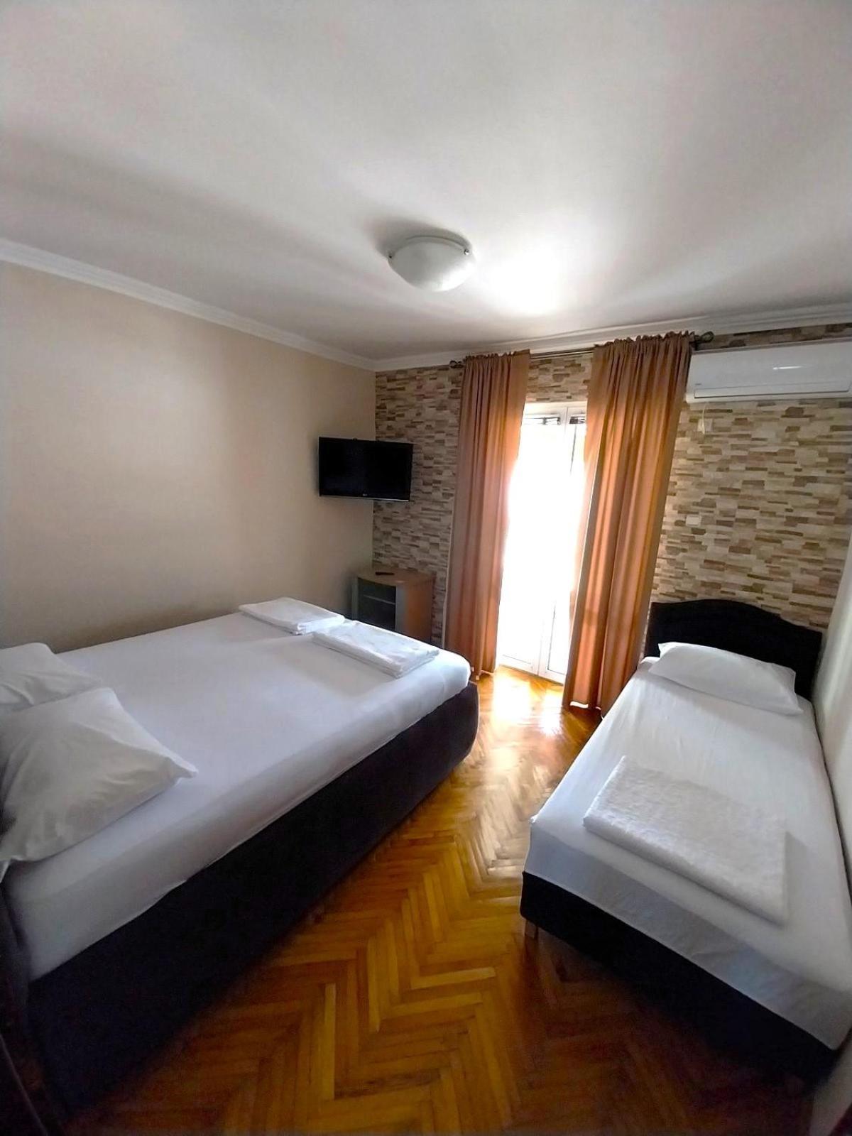 Apartments Sun House Herceg Novi Eksteriør billede